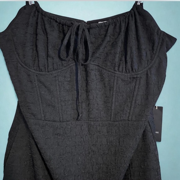 Tilly's Dresses & Skirts - 🖤 West Of Melrose Corset Mini Dress